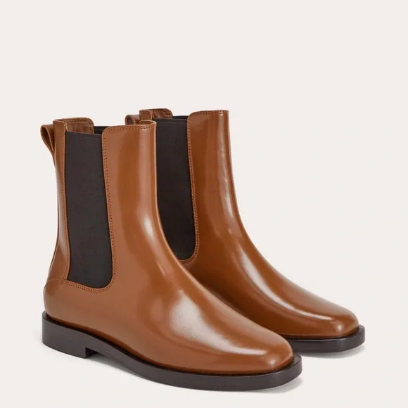 Everlane Chelsea Boot - Picture 2 of 9